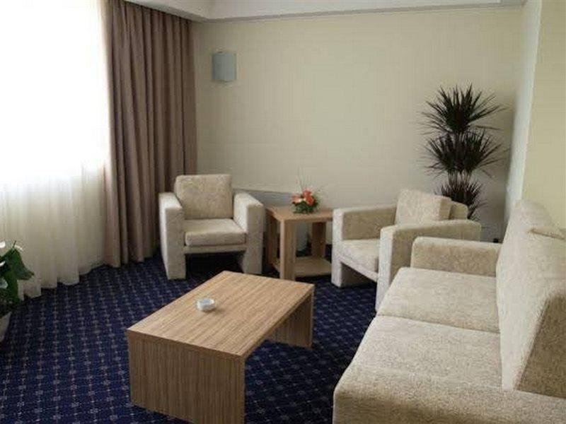Marshal Hotel Bukareszt Zewnętrze zdjęcie