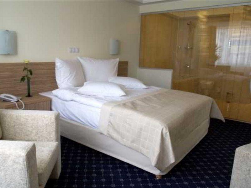 Marshal Hotel Bukareszt Zewnętrze zdjęcie
